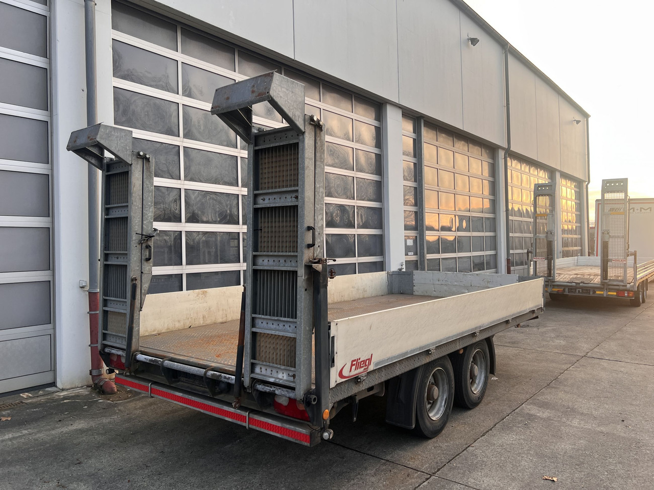 Tt Tandemtieflader - Low loader trailer: picture 5 Tt Tandemtieflader - Low loader trailer: picture 5