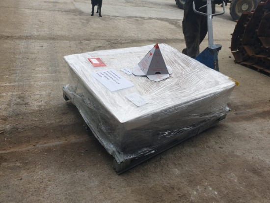 CATERPILLAR 308, 312, 315, 318, 320, 325, 330, 345, 350 (RADIADOR) - Radiator for Construction machinery: picture 2 CATERPILLAR 308, 312, 315, 318, 320, 325, 330, 345, 350 (RADIADOR) - Radiator for Construction machinery: picture 2