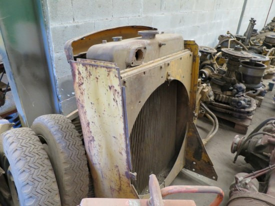 CATERPILLAR 955K (RADIADOR) - Radiator for Construction machinery: picture 1 CATERPILLAR 955K (RADIADOR) - Radiator for Construction machinery: picture 1