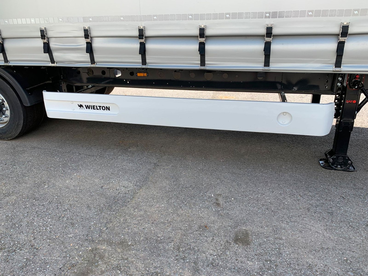 Curtainsider semi-trailer Wielton Curtain Master MEGA: picture 6 Curtainsider semi-trailer Wielton Curtain Master MEGA: picture 6