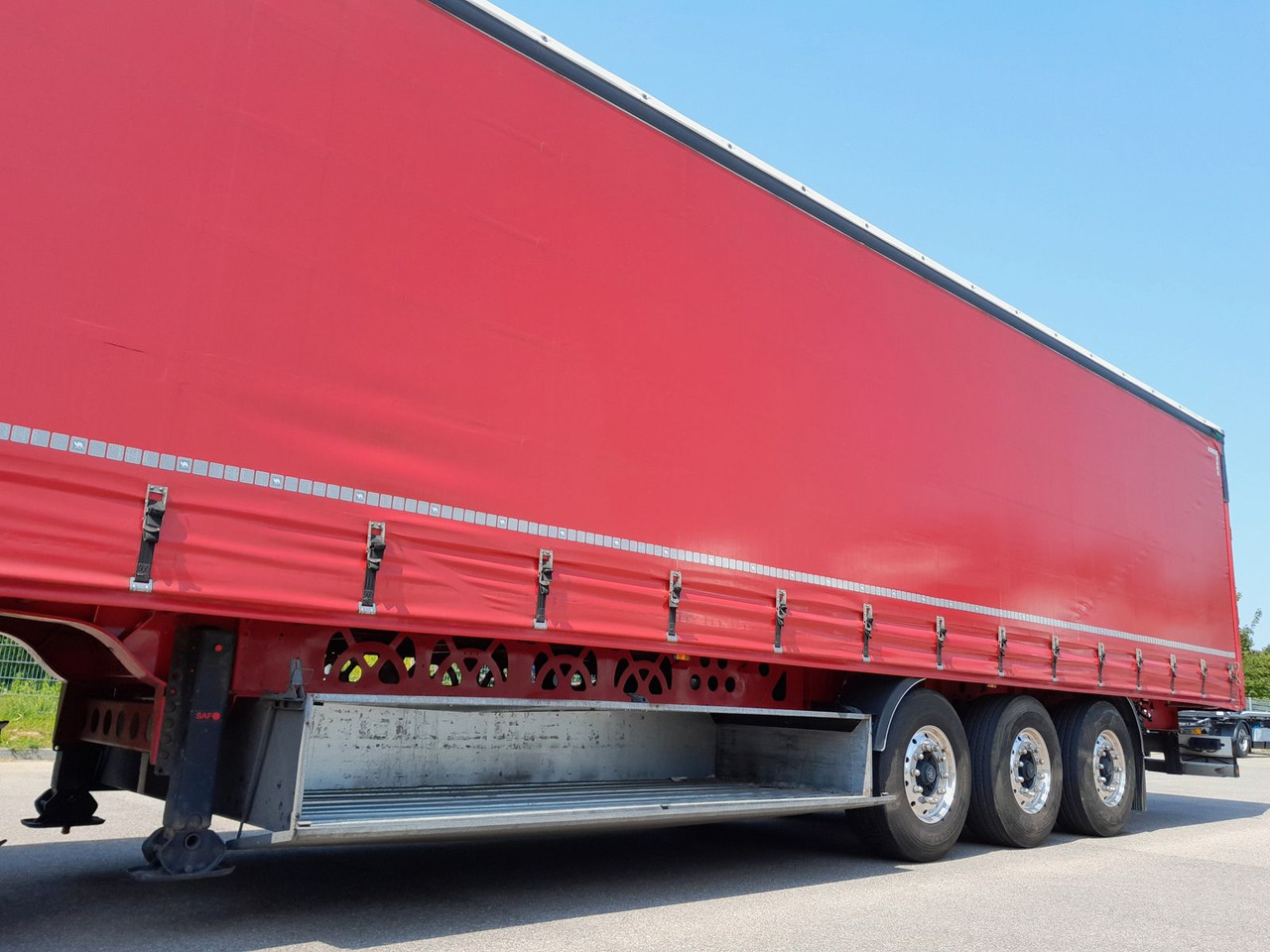 Curtainsider semi-trailer Wielton Strong Light Schiebeplanensattel NS3K: picture 10 Curtainsider semi-trailer Wielton Strong Light Schiebeplanensattel NS3K: picture 10