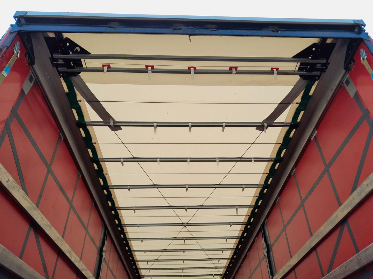 Curtainsider semi-trailer Wielton Strong Light Schiebeplanensattel NS3K: picture 17 Curtainsider semi-trailer Wielton Strong Light Schiebeplanensattel NS3K: picture 17