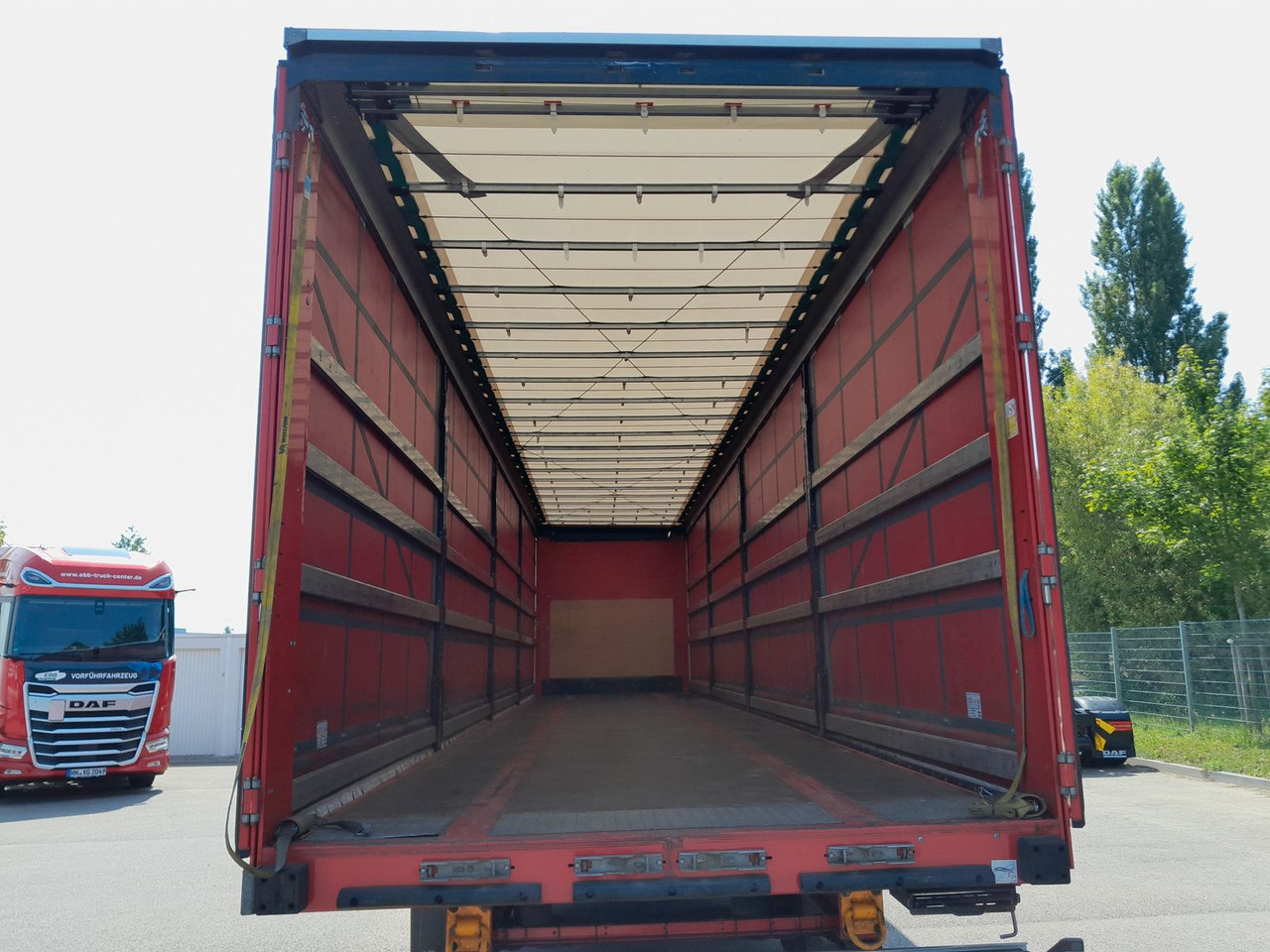 Curtainsider semi-trailer Wielton Strong Light Schiebeplanensattel NS3K: picture 16 Curtainsider semi-trailer Wielton Strong Light Schiebeplanensattel NS3K: picture 16