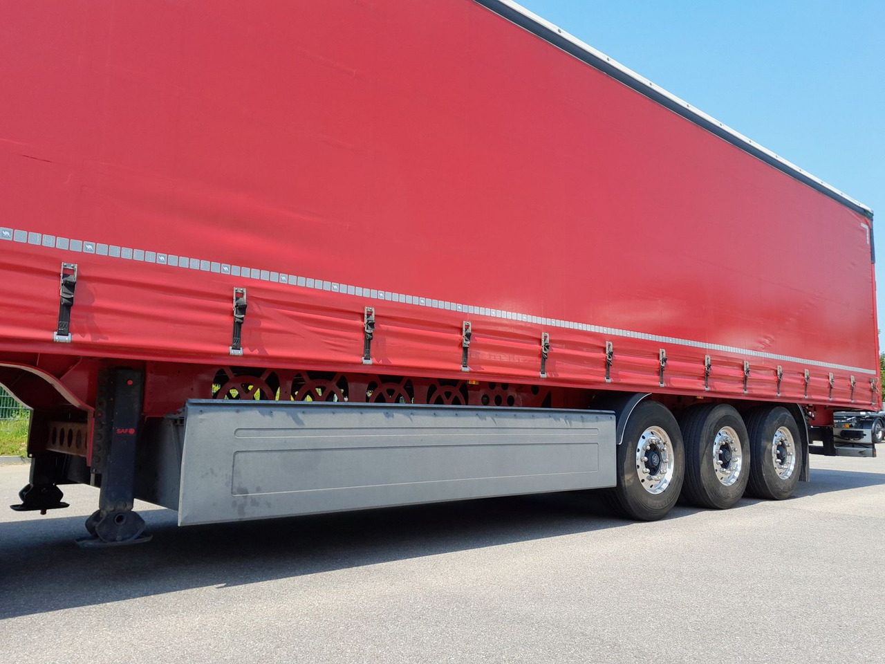 Curtainsider semi-trailer Wielton Strong Light Schiebeplanensattel NS3K: picture 9 Curtainsider semi-trailer Wielton Strong Light Schiebeplanensattel NS3K: picture 9