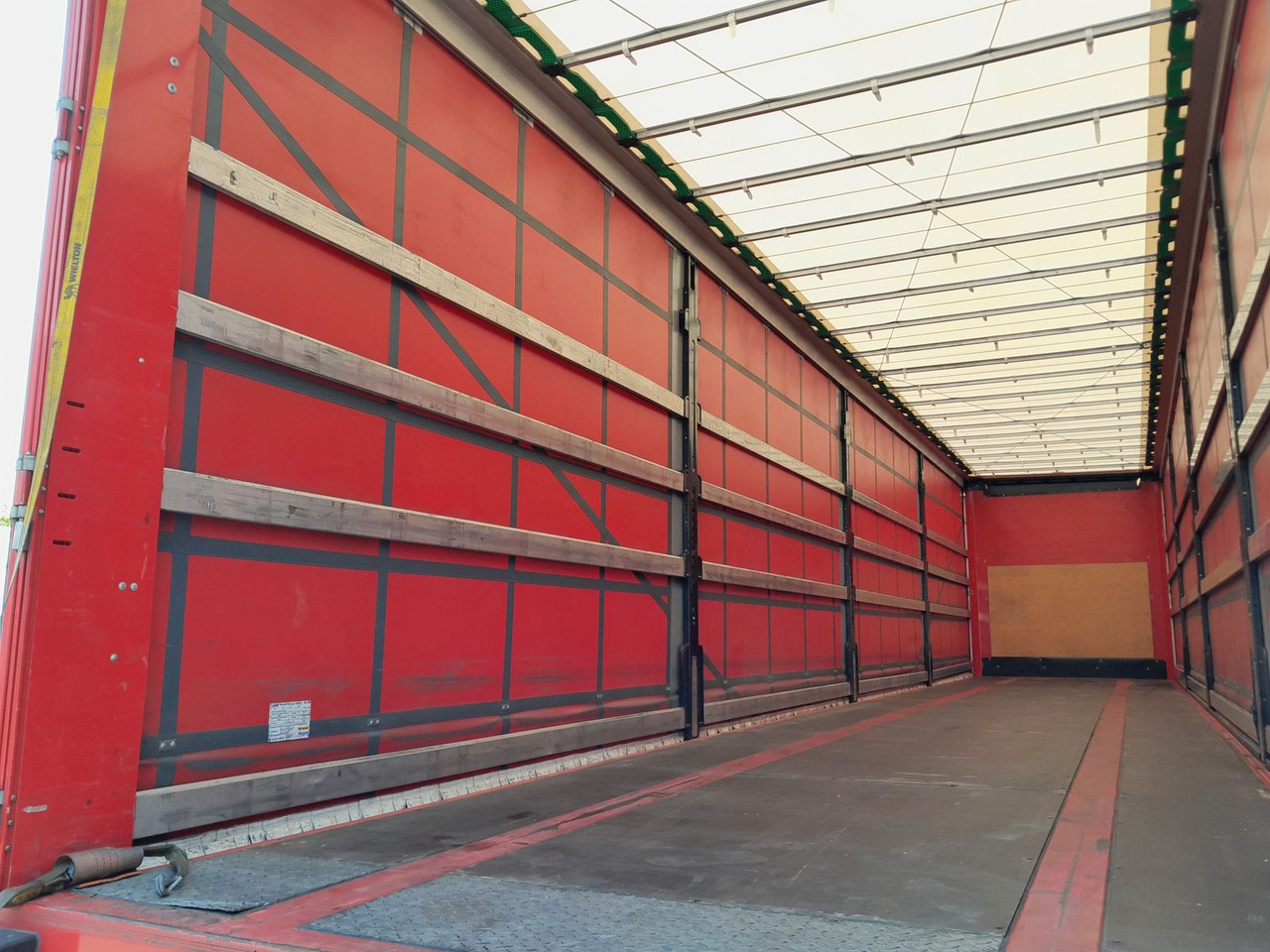 Curtainsider semi-trailer Wielton Strong Light Schiebeplanensattel NS3K: picture 22 Curtainsider semi-trailer Wielton Strong Light Schiebeplanensattel NS3K: picture 22