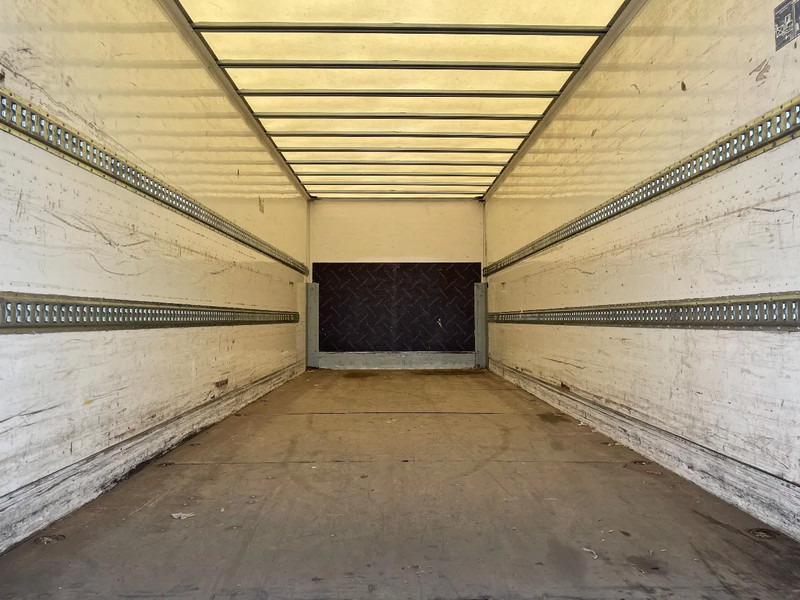 DAF LF 180 8-2016 - Box truck: picture 5 DAF LF 180 8-2016 - Box truck: picture 5