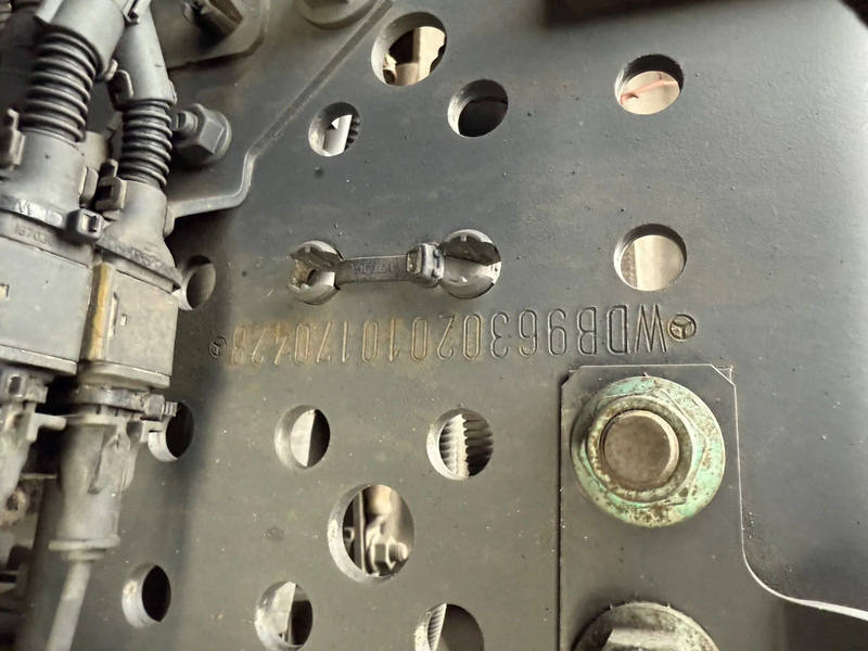 Cab chassis truck Mercedes-Benz Antos 2730 LL 2017: picture 11