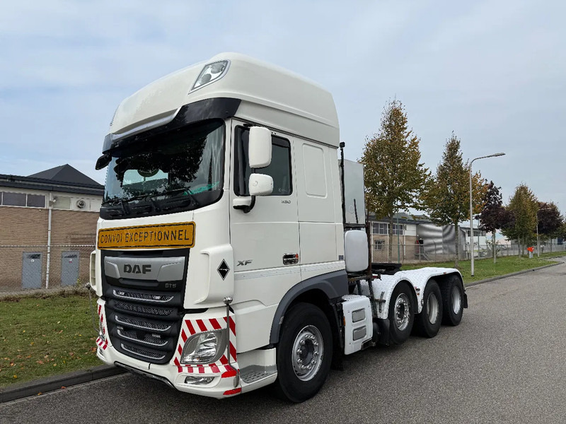 DAF XF 530 FTM 8X4 handgeschakeld 8-2018 retarder - Tractor unit: picture 1 DAF XF 530 FTM 8X4 handgeschakeld 8-2018 retarder - Tractor unit: picture 1