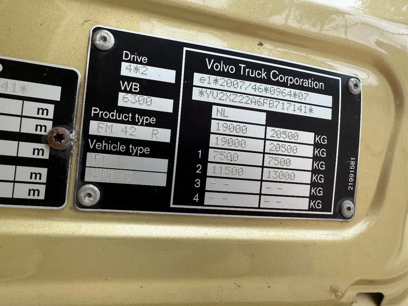 Box truck Volvo FM 410 SHOWTRUCK-CAMPER-HORSETRUCK-RACETRUCK: picture 16