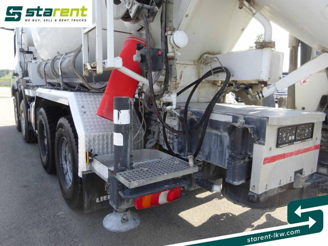 Concrete mixer truck Mercedes Benz Arocs 3748 8x4 Liebherr Betonmischer + Förderband: picture 10