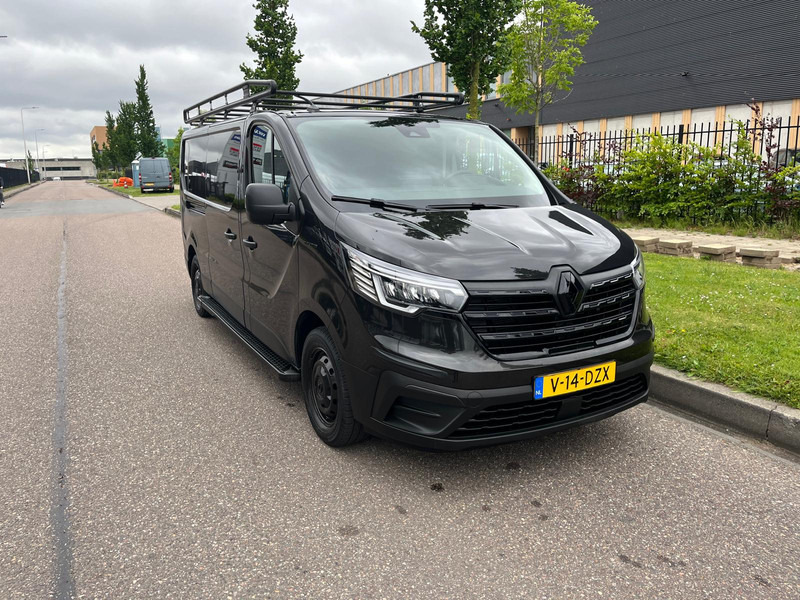 Renault Trafic Black Edition 2.0dci L2 H1, Airco, Nav, Camera - Small van: picture 5 Renault Trafic Black Edition 2.0dci L2 H1, Airco, Nav, Camera - Small van: picture 5