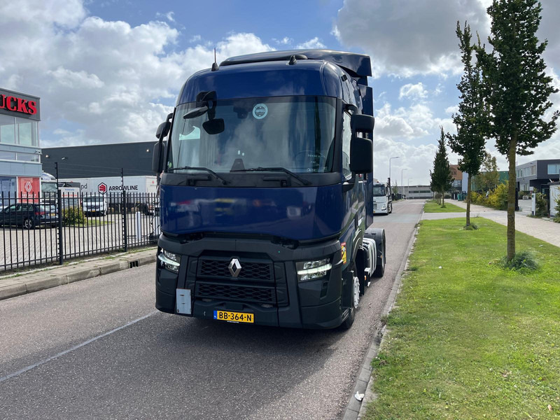 Renault T-13 EVO 440 T4X2 SLEEPERCAB, COMFORT, EURO 6, SELECTION, - Tractor unit: picture 2 Renault T-13 EVO 440 T4X2 SLEEPERCAB, COMFORT, EURO 6, SELECTION, - Tractor unit: picture 2