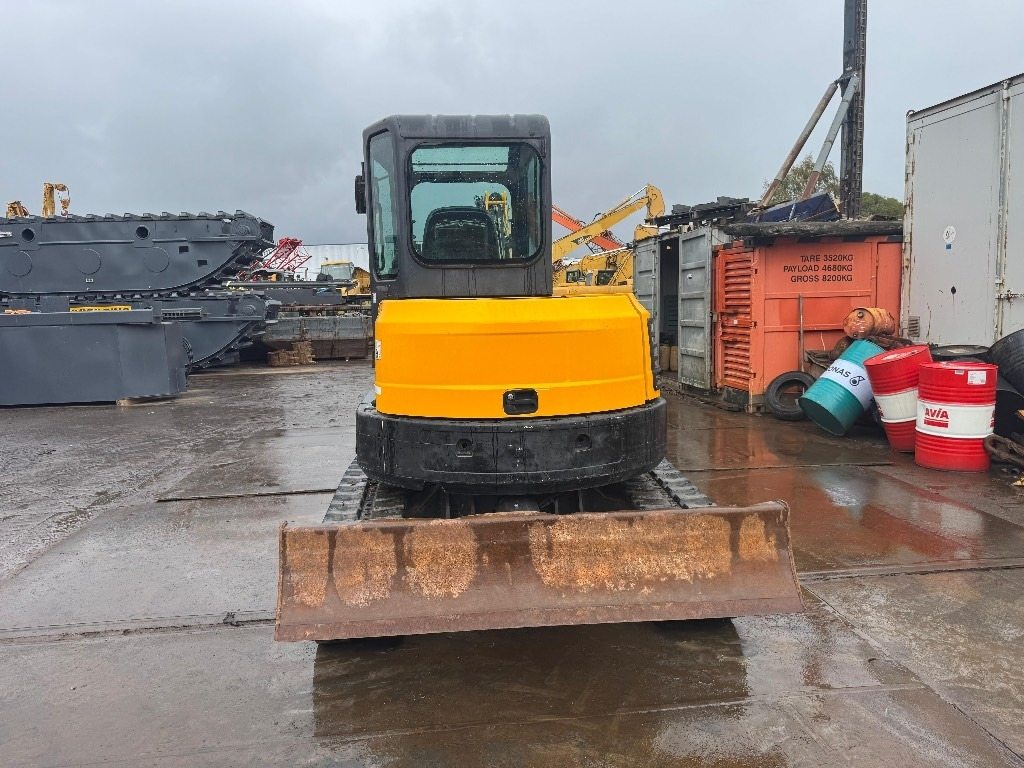 Mini excavator Bobcat E 50 EM: picture 6