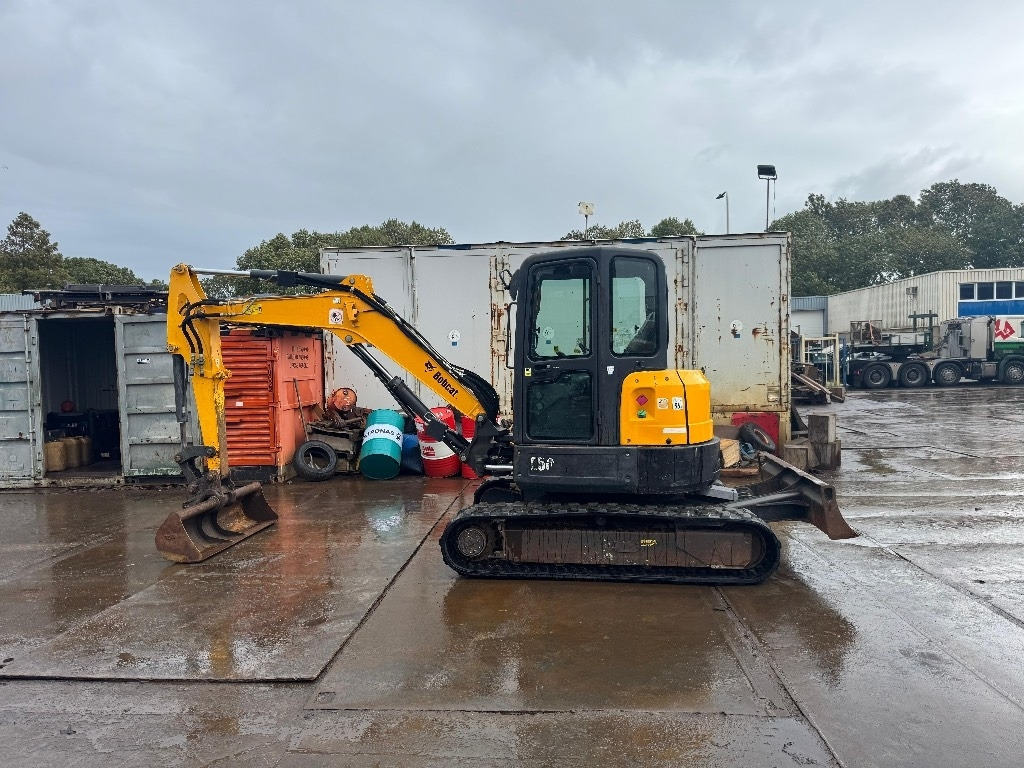 Mini excavator Bobcat E 50 EM: picture 8