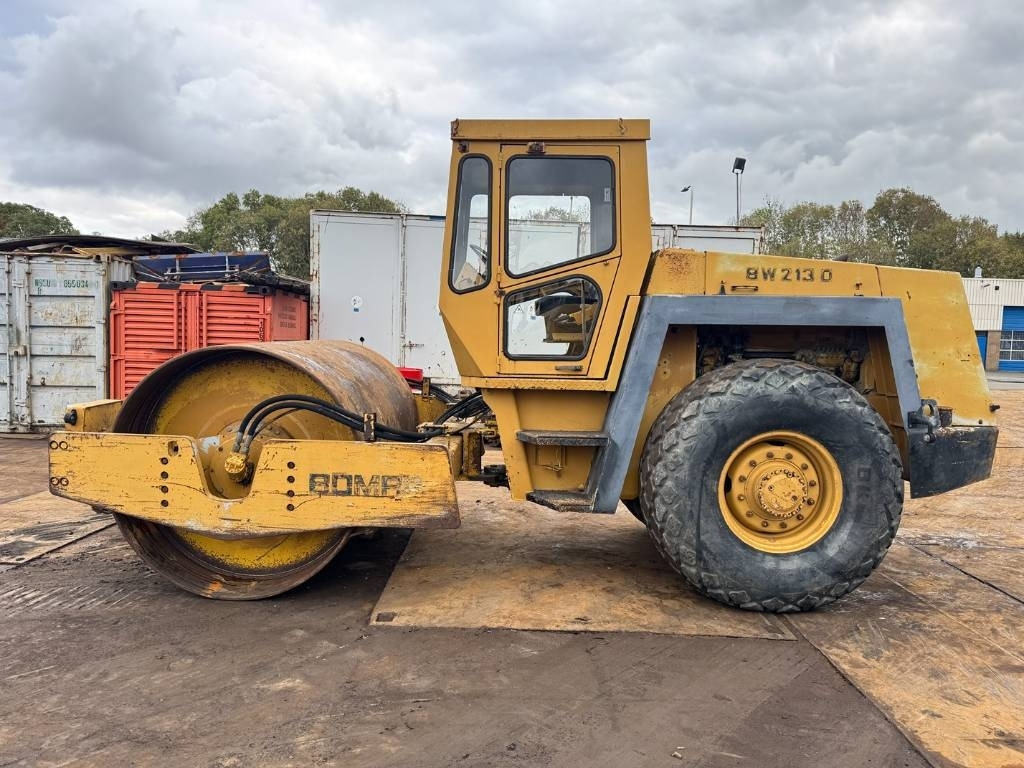 Bomag BW 213 D  - Compactor: picture 2 Bomag BW 213 D  - Compactor: picture 2