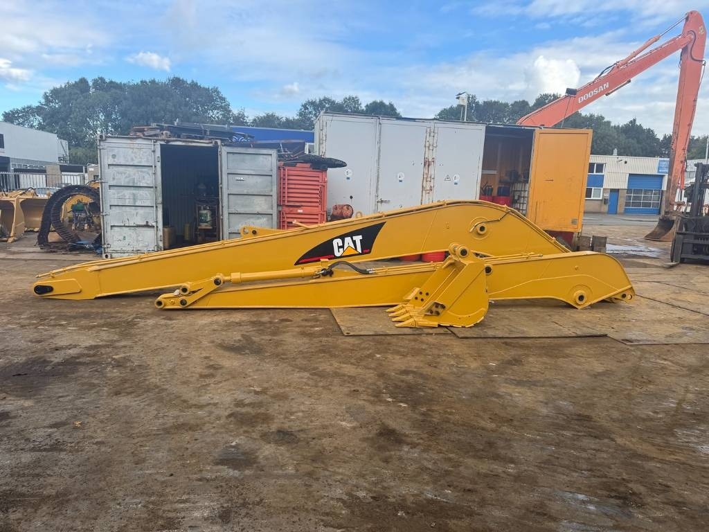 CAT 320 C L LONG REACH BOOM 15M UNUSED - Excavator: picture 1 CAT 320 C L LONG REACH BOOM 15M UNUSED - Excavator: picture 1