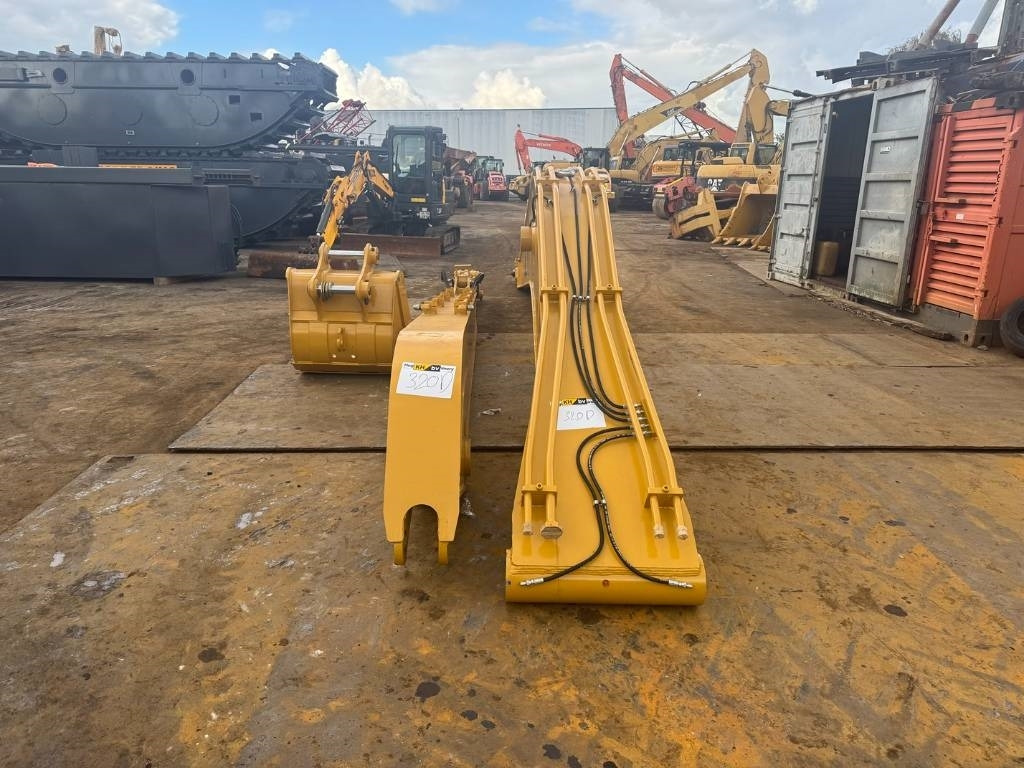 CAT 320 D L LONG REACH BOOM 15M UNUSED - Excavator: picture 5 CAT 320 D L LONG REACH BOOM 15M UNUSED - Excavator: picture 5