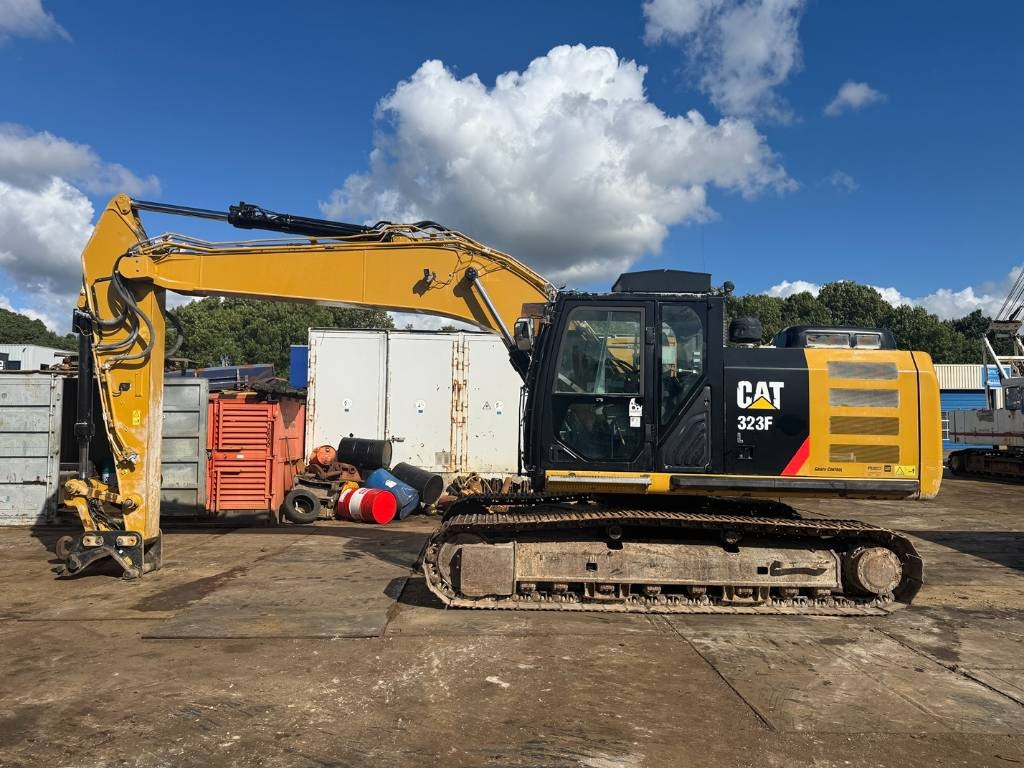CAT 323 F L - Crawler excavator: picture 1 CAT 323 F L - Crawler excavator: picture 1