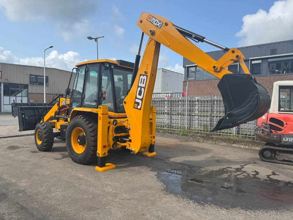 JCB 3 CX ECO 6 in 1 bucket ( UNUSED ) - Backhoe loader: picture 3 JCB 3 CX ECO 6 in 1 bucket ( UNUSED ) - Backhoe loader: picture 3