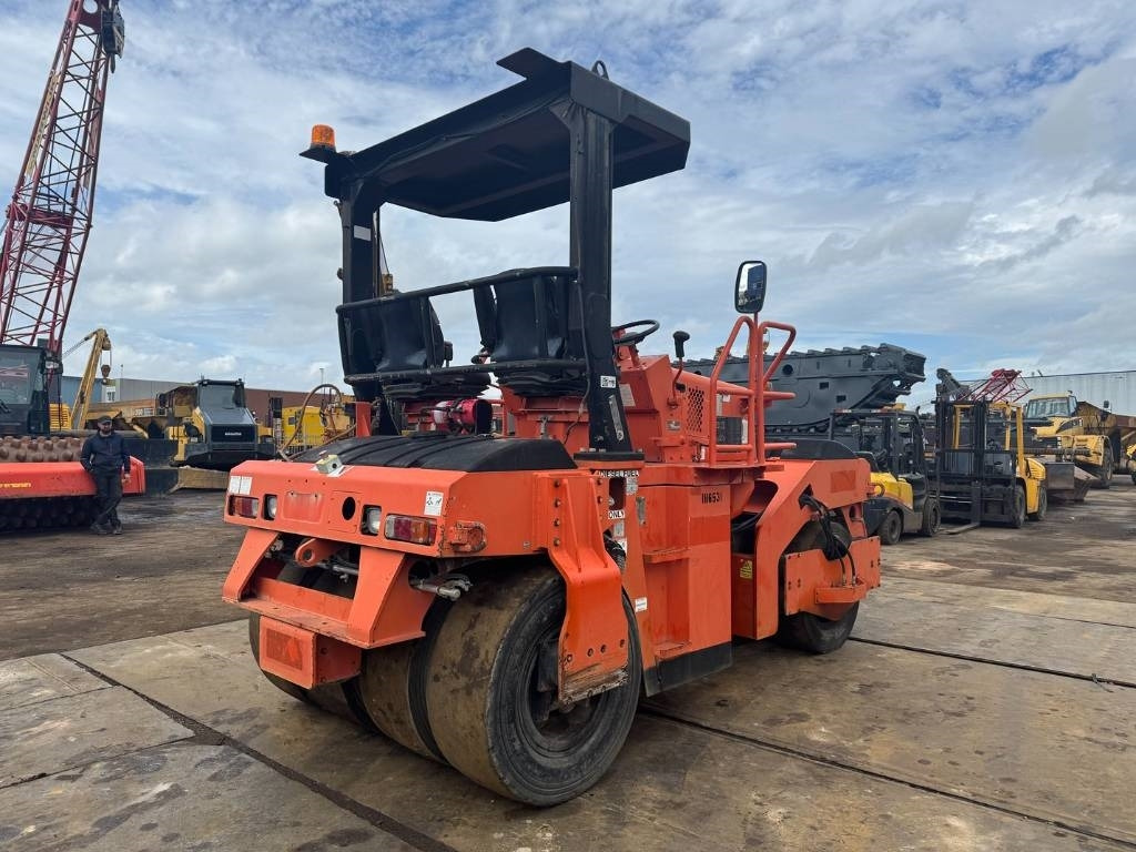 SAKAI GW 750-2 - Pneumatic roller: picture 5 SAKAI GW 750-2 - Pneumatic roller: picture 5