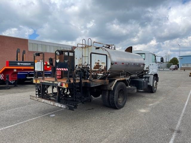 Volkswagen 15-180 - Asphalt distributor: picture 5 Volkswagen 15-180 - Asphalt distributor: picture 5