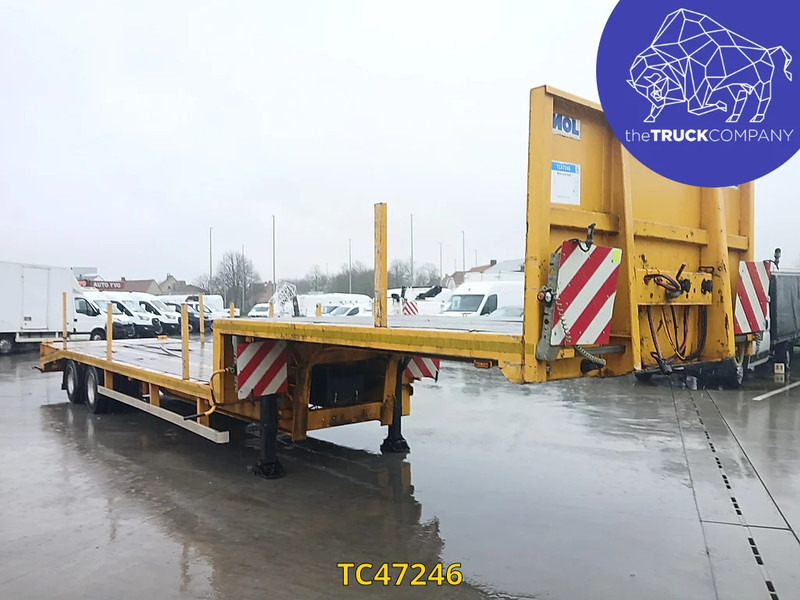 MOL - Low loader semi-trailer: picture 1 MOL - Low loader semi-trailer: picture 1