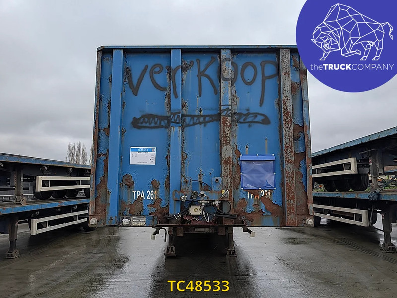 MOL - Low loader semi-trailer: picture 3 MOL - Low loader semi-trailer: picture 3