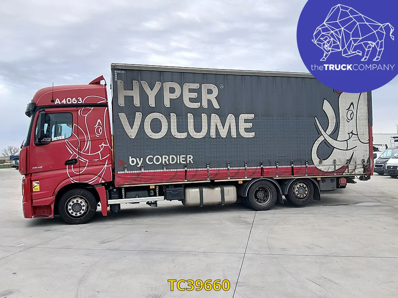 Mercedes-Benz Actros - Curtainsider truck: picture 2 Mercedes-Benz Actros - Curtainsider truck: picture 2