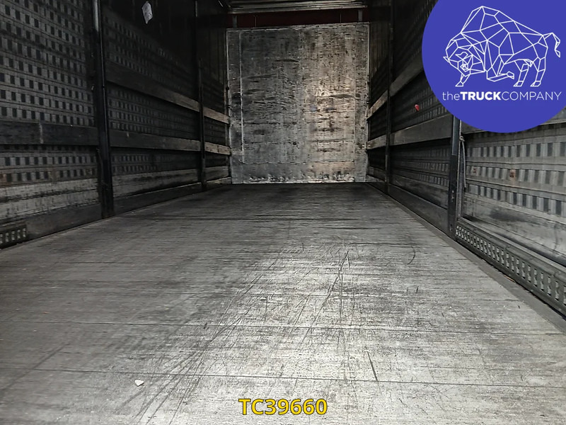 Mercedes-Benz Actros - Curtainsider truck: picture 4 Mercedes-Benz Actros - Curtainsider truck: picture 4