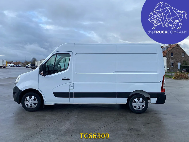 Nissan Interstar 130.35 L2H2 - Small van: picture 2 Nissan Interstar 130.35 L2H2 - Small van: picture 2
