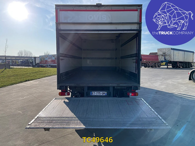 Renault D 240 - Box truck: picture 5 Renault D 240 - Box truck: picture 5