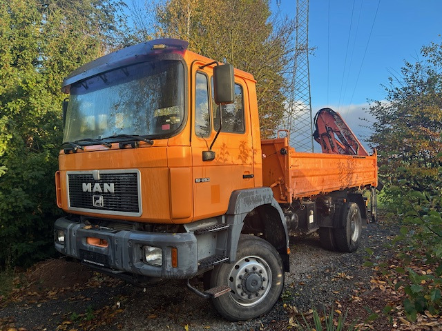 MAN 19 293 4x4 Kran Atlas 85.1 A2 - Tipper: picture 1 MAN 19 293 4x4 Kran Atlas 85.1 A2 - Tipper: picture 1