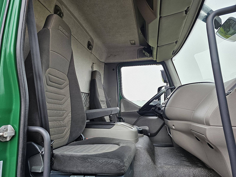 Refrigerator truck DAF LF 55.210 11.9T MULTITEMP LIFT: picture 7