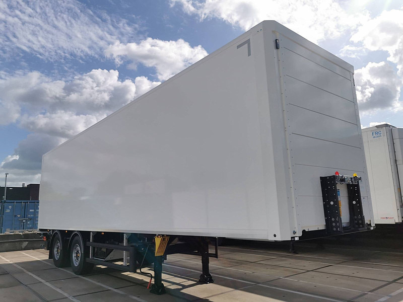 KLEYN TRAILERS TFSH 18 KOFFER - Closed box semi-trailer: picture 3 KLEYN TRAILERS TFSH 18 KOFFER - Closed box semi-trailer: picture 3