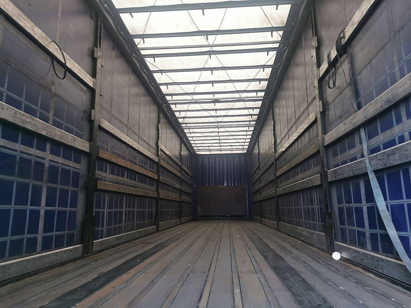 Krone SD - Curtainsider semi-trailer: picture 5 Krone SD - Curtainsider semi-trailer: picture 5