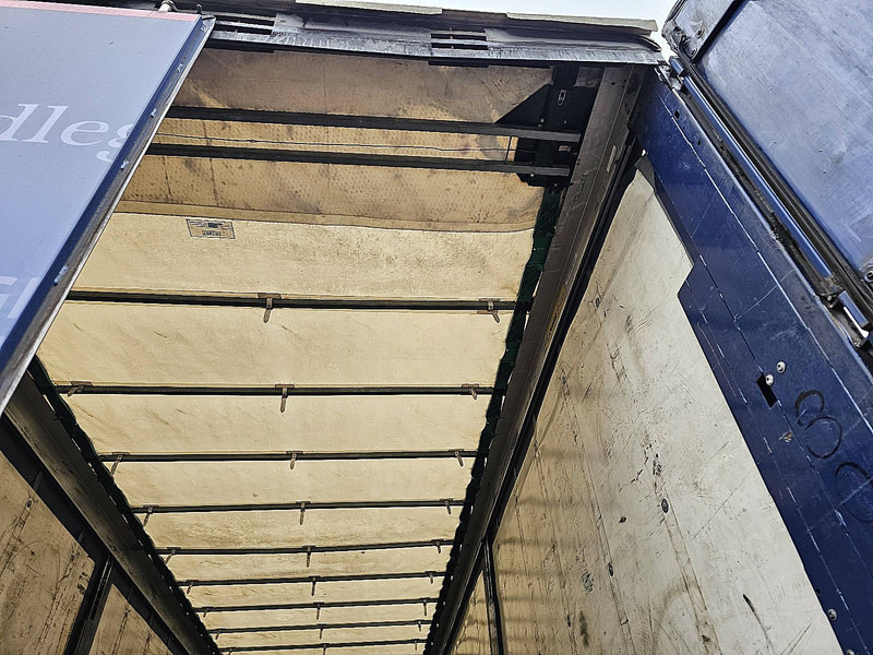 Curtainsider semi-trailer Krone SD: picture 12 Curtainsider semi-trailer Krone SD: picture 12