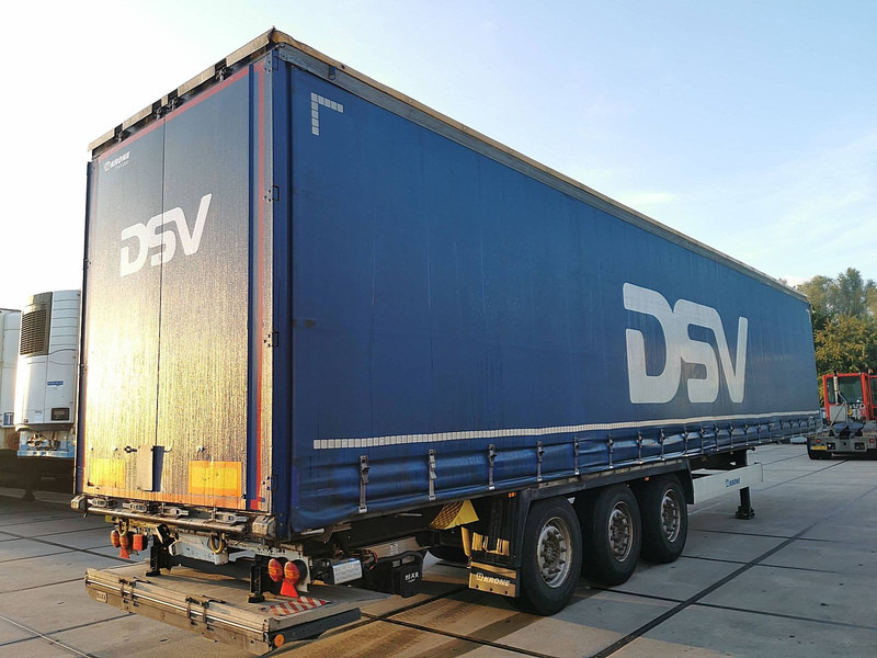 Krone SDP 02 BÄR 2 TONS TAILLIFT - Curtainsider semi-trailer: picture 2 Krone SDP 02 BÄR 2 TONS TAILLIFT - Curtainsider semi-trailer: picture 2