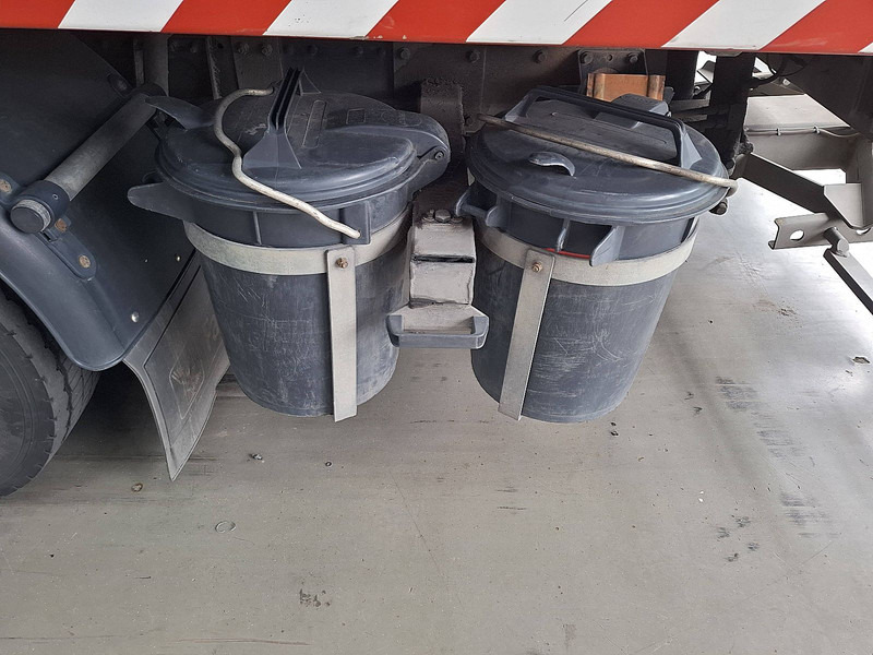 Autotransporter truck MAN 12.220 TGL BOTTIE PLATFORM+TOW: picture 16 Autotransporter truck MAN 12.220 TGL BOTTIE PLATFORM+TOW: picture 16