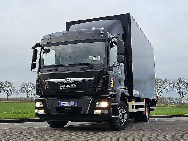MAN 12.290 TGM 1 BED LIFT 54 TKM - Box truck: picture 1 MAN 12.290 TGM 1 BED LIFT 54 TKM - Box truck: picture 1