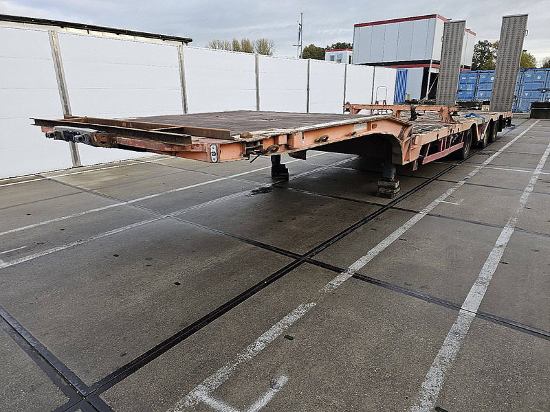 MEUSBURGER MTS-3 - Low loader semi-trailer: picture 1 MEUSBURGER MTS-3 - Low loader semi-trailer: picture 1