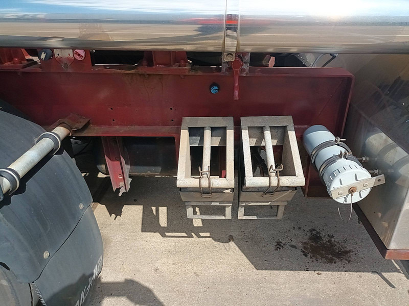 Tank semi-trailer Magyar SR 34 Ibex-Gardner Denver: picture 9
