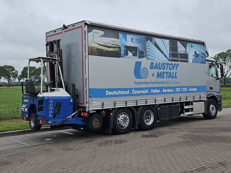 Mercedes-Benz ANTOS 2543 + FORKLIFT PALFINGER - Curtainsider truck: picture 3 Mercedes-Benz ANTOS 2543 + FORKLIFT PALFINGER - Curtainsider truck: picture 3