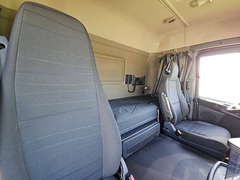 Container transporter/ Swap body truck Scania G410 4X2 RETARDER WB550: picture 13