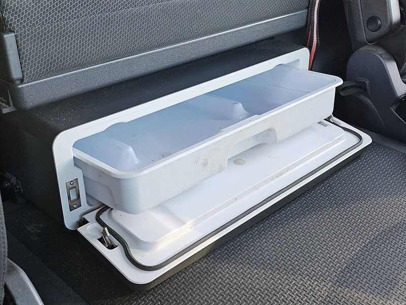 Container transporter/ Swap body truck Scania G410 4X2 RETARDER WB550: picture 12