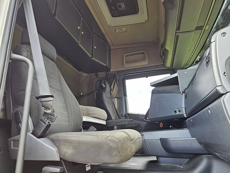 Dropside/ Flatbed truck, Crane truck Scania R490: picture 7