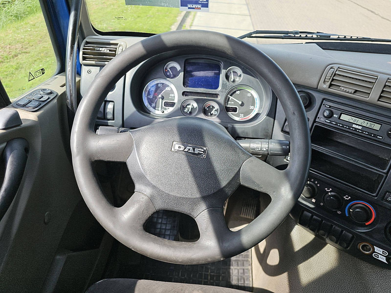 Tractor unit DAF CF 85.410 SPACECAB MANUAL: picture 13