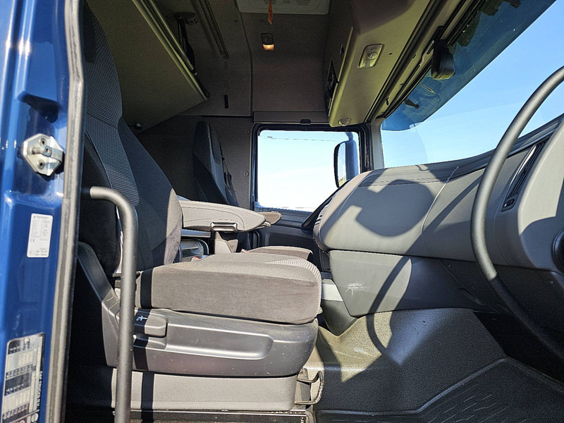 Tractor unit DAF XF 460 SPACECAB PTO+HYDR.: picture 7