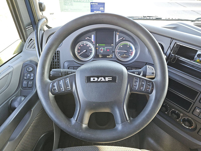 Tractor unit DAF XF 460 SPACECAB PTO+HYDR.: picture 10