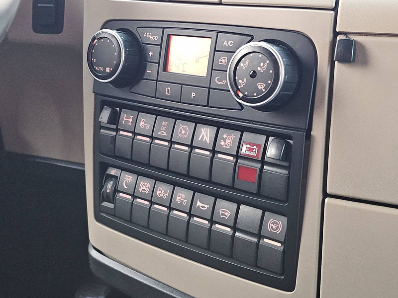 Tractor unit MAN 18.460 TGX: picture 10