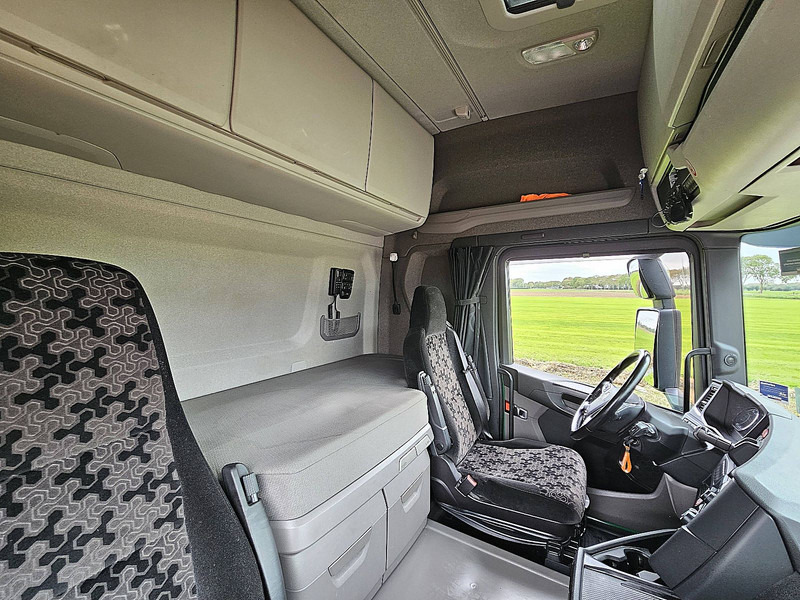 Tractor unit Scania R450: picture 15 Tractor unit Scania R450: picture 15